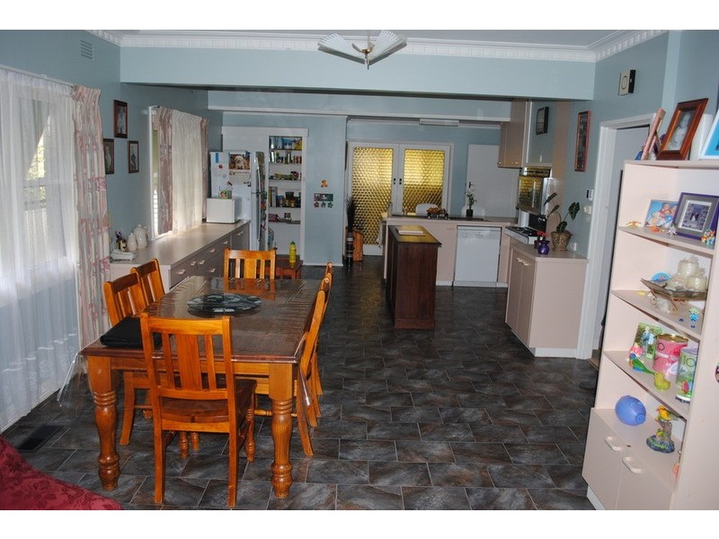 25 Derby Road, Maryborough VIC 3465