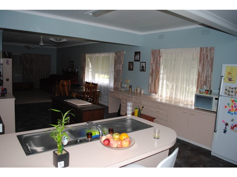 25 Derby Road, Maryborough VIC 3465