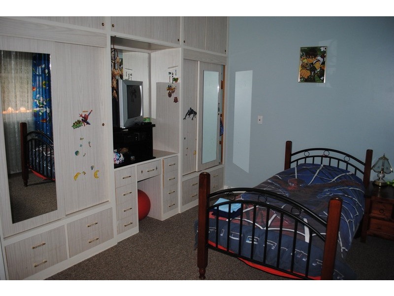 25 Derby Road, Maryborough VIC 3465