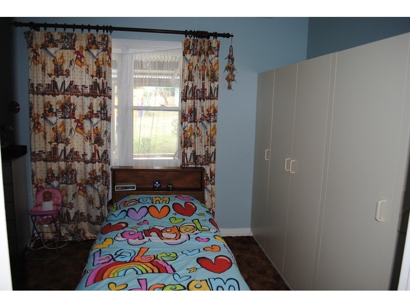 25 Derby Road, Maryborough VIC 3465