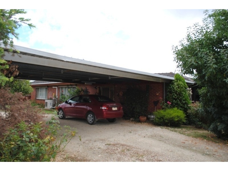 42 Rowes Lane, Maryborough VIC 3465