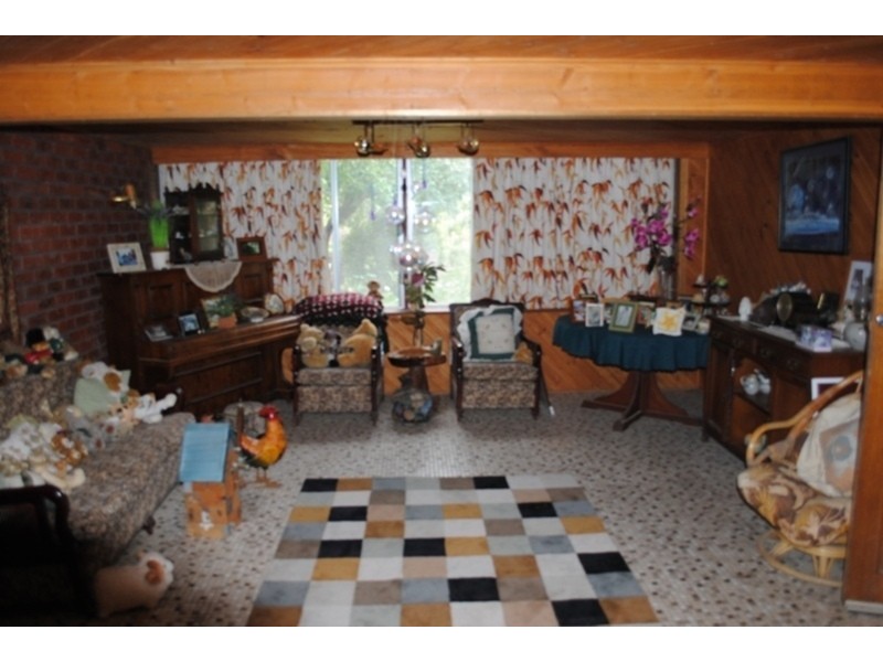 42 Rowes Lane, Maryborough VIC 3465