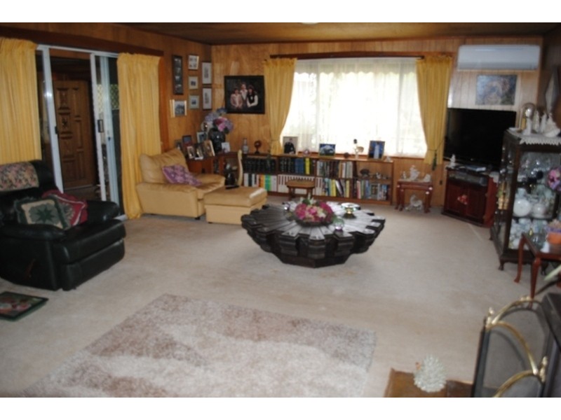 42 Rowes Lane, Maryborough VIC 3465