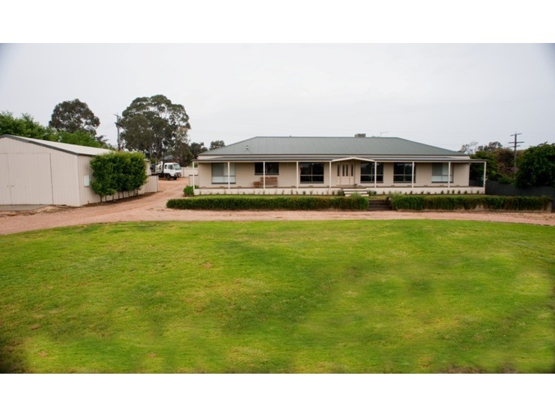 82-84 Rutherford Street, Avoca VIC 3467