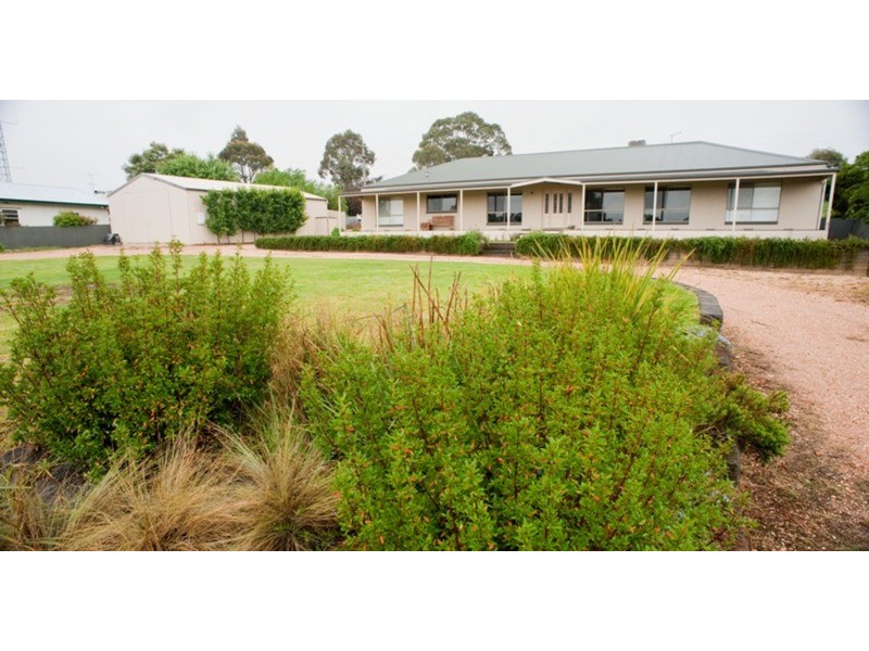 82-84 Rutherford Street, Avoca VIC 3467