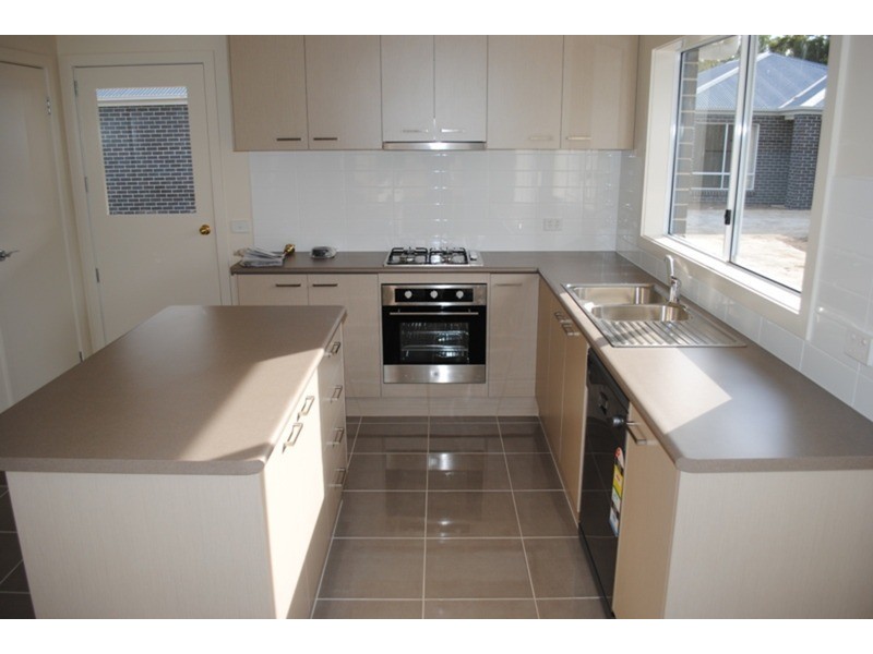 Unit 1/0 Napier Street, Avoca VIC 3467