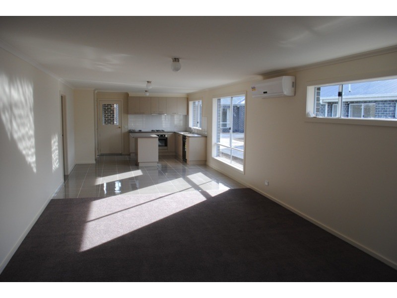 Unit 1/0 Napier Street, Avoca VIC 3467