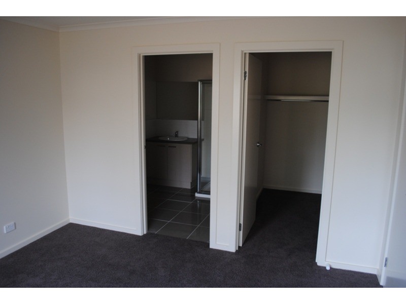 Unit 1/0 Napier Street, Avoca VIC 3467
