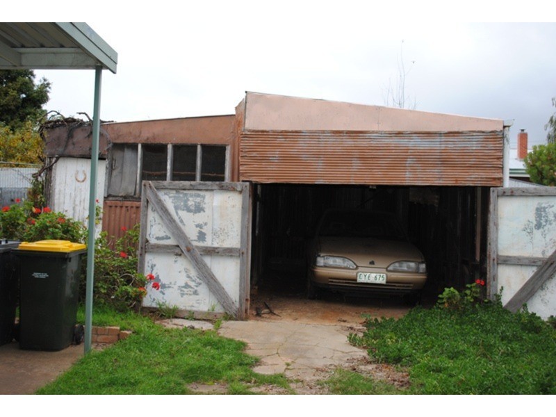 38 Cadle Street, Maryborough VIC 3465