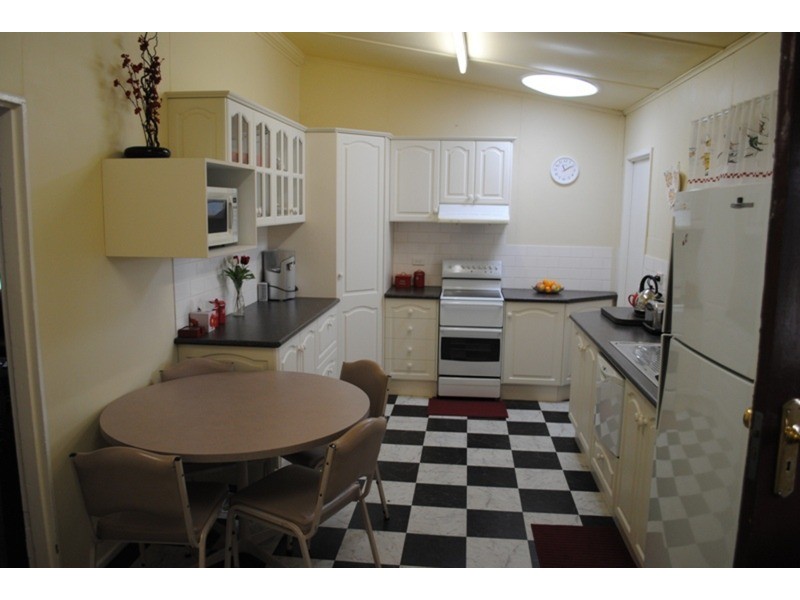 98 Burns Street, Maryborough VIC 3465