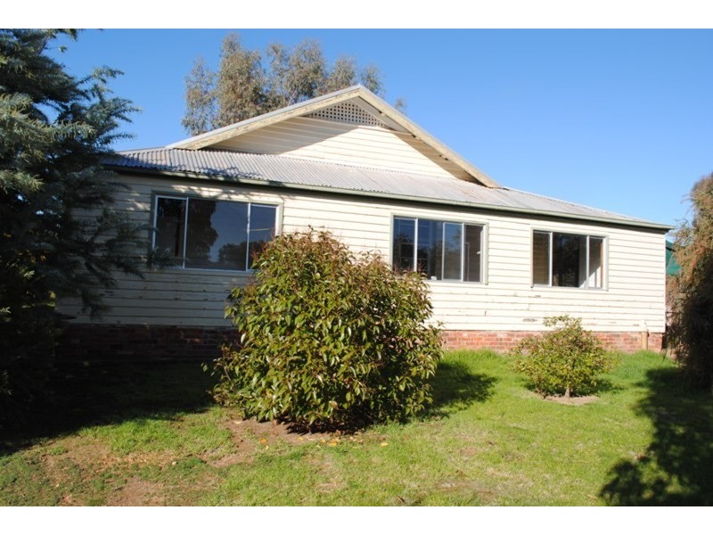 16 Moores Flat Road, Maryborough VIC 3465