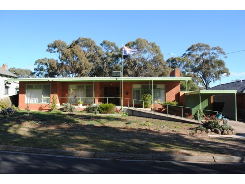 100 Majorca Road, Maryborough VIC 3465