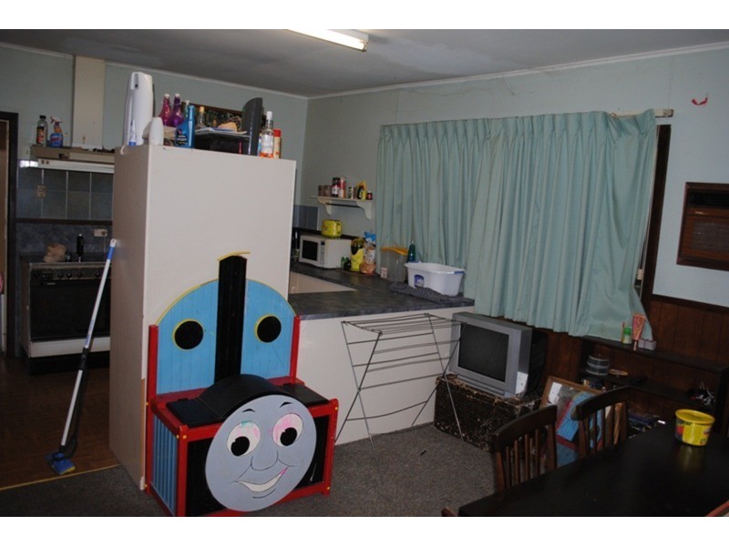 8 Carrick Street, Maryborough VIC 3465