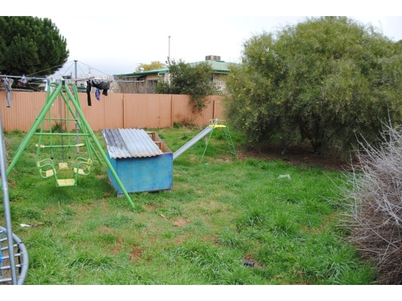 8 Carrick Street, Maryborough VIC 3465