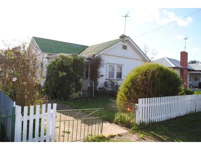 5 Barr Street, Maryborough VIC 3465