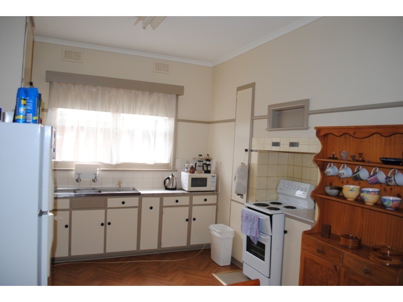 Units1,2 and 3. 36 Logan Street, Maryborough VIC 3465