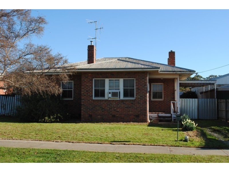 13 Frost Avenue, Maryborough VIC 3465