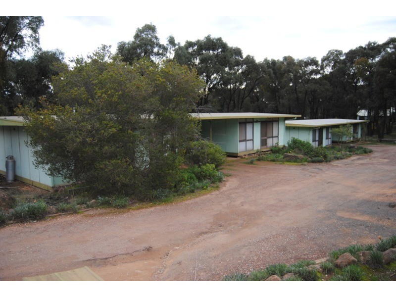 11-15 Mimosa  Court, Maryborough VIC 3465