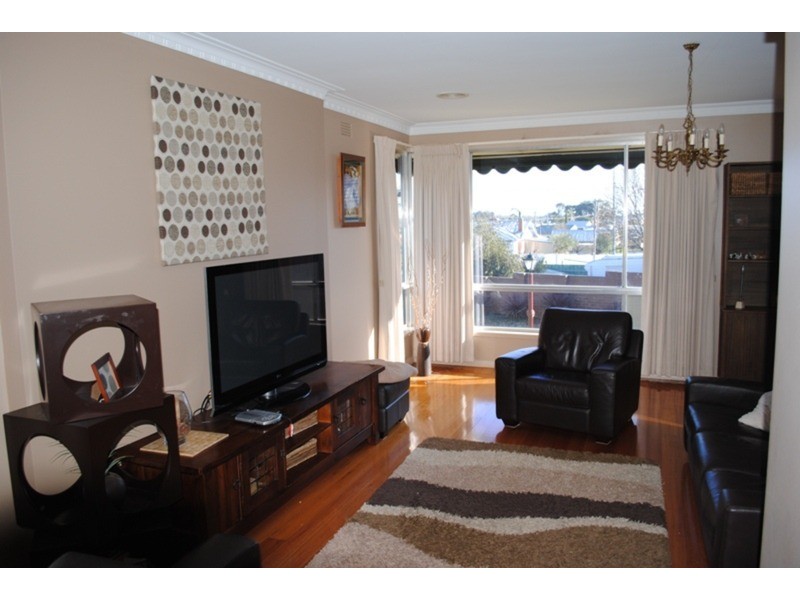 102 Gillies Street, Maryborough VIC 3465