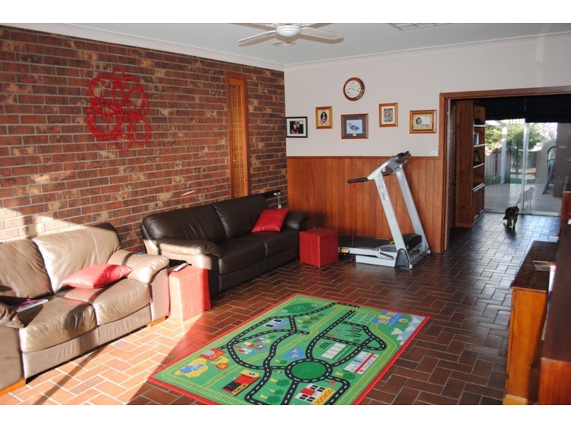 102 Gillies Street, Maryborough VIC 3465