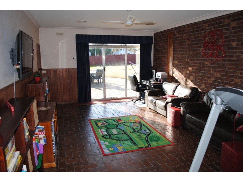 102 Gillies Street, Maryborough VIC 3465