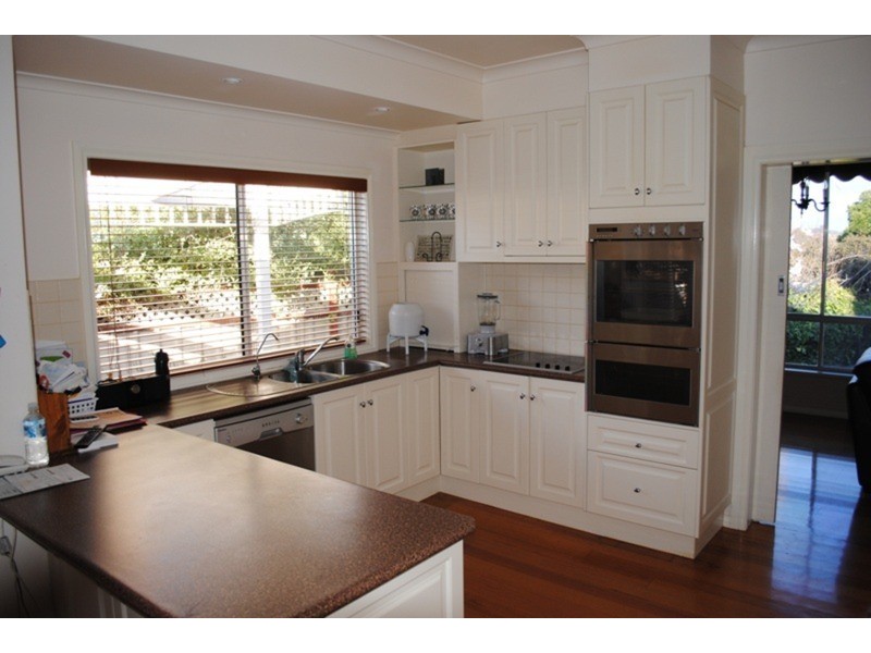 102 Gillies Street, Maryborough VIC 3465