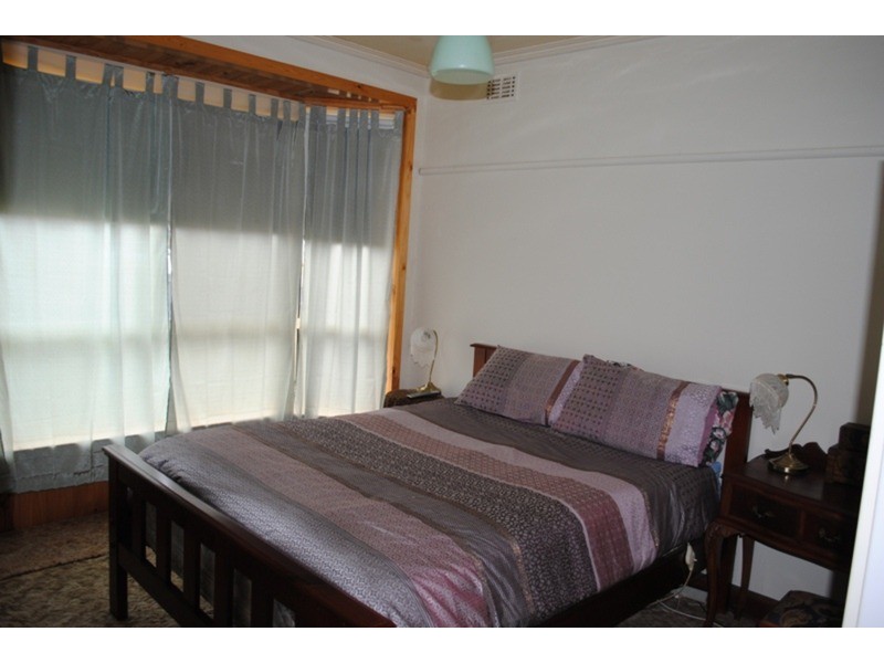 10 Laidman Street, Maryborough VIC 3465