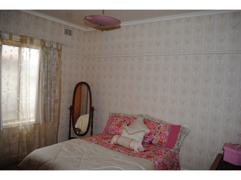 10 Laidman Street, Maryborough VIC 3465