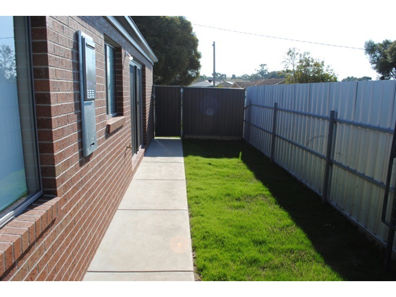 1/176 Park  Road, Maryborough VIC 3465