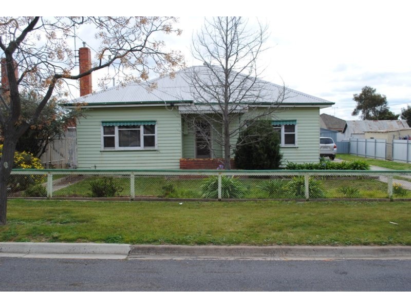 38 Wills Street, Maryborough VIC 3465