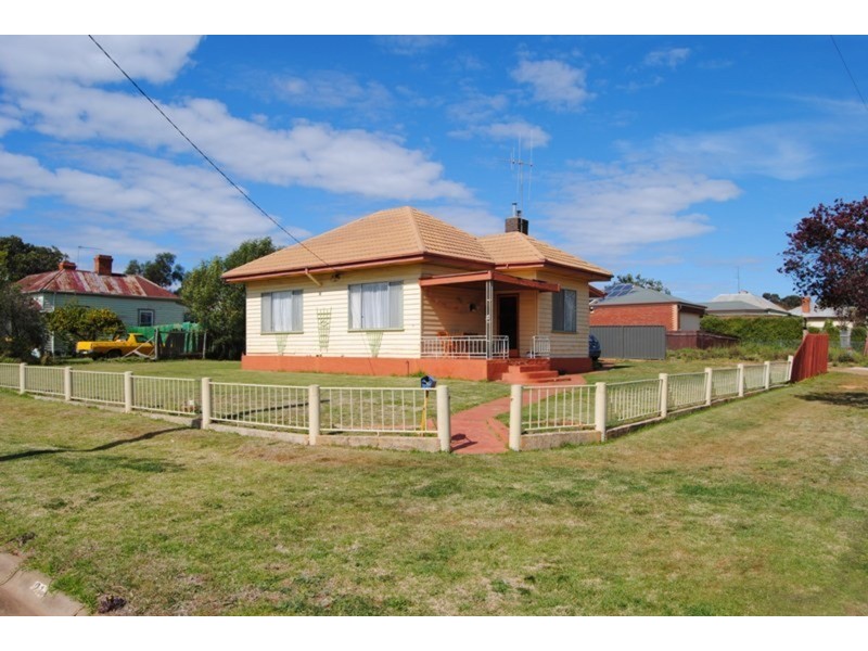 21 Wills Street, Maryborough VIC 3465