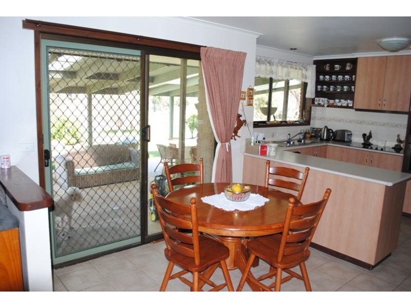 5825 Ballarat Road, Maryborough VIC 3465