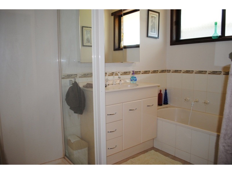 5825 Ballarat Road, Maryborough VIC 3465