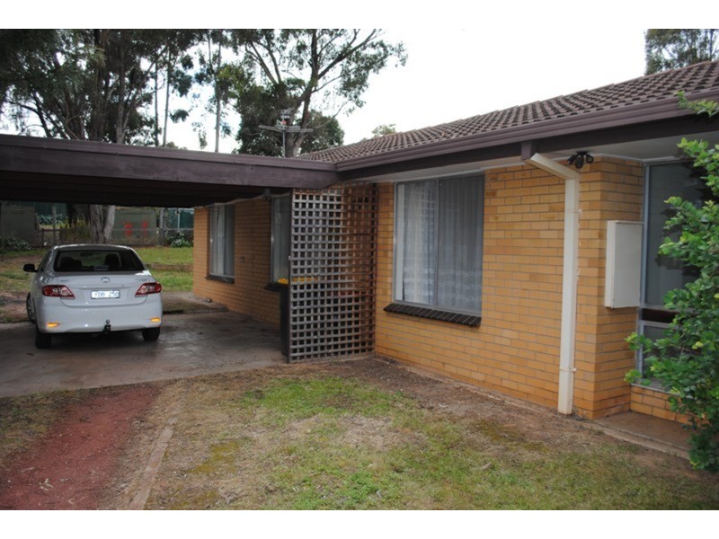 2/9 Holden Street, Maryborough VIC 3465