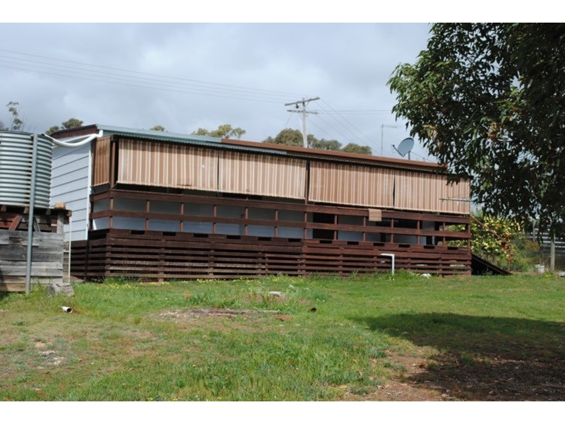 21 Mountain View Street, Avoca VIC 3467