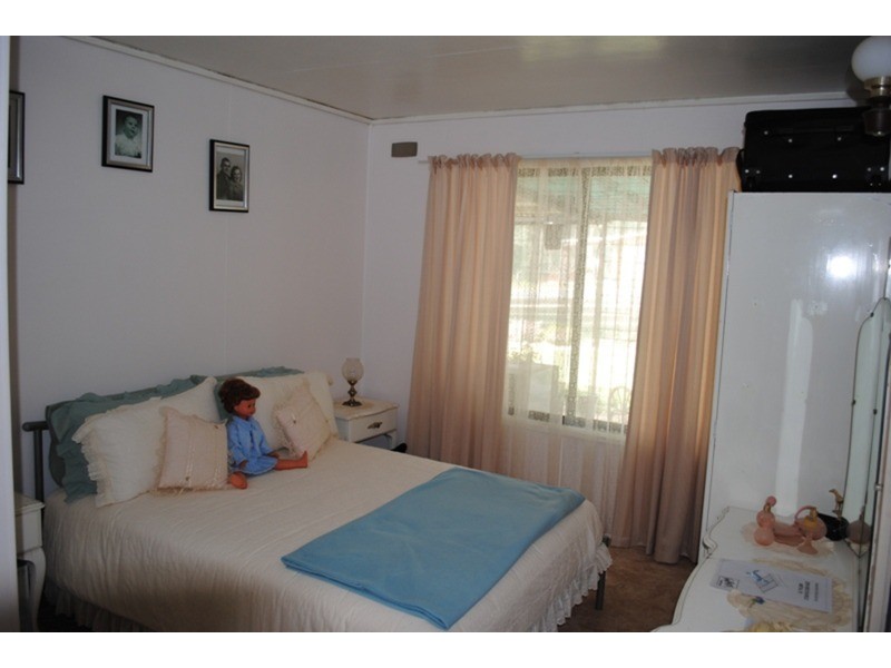 21 Mountain View Street, Avoca VIC 3467