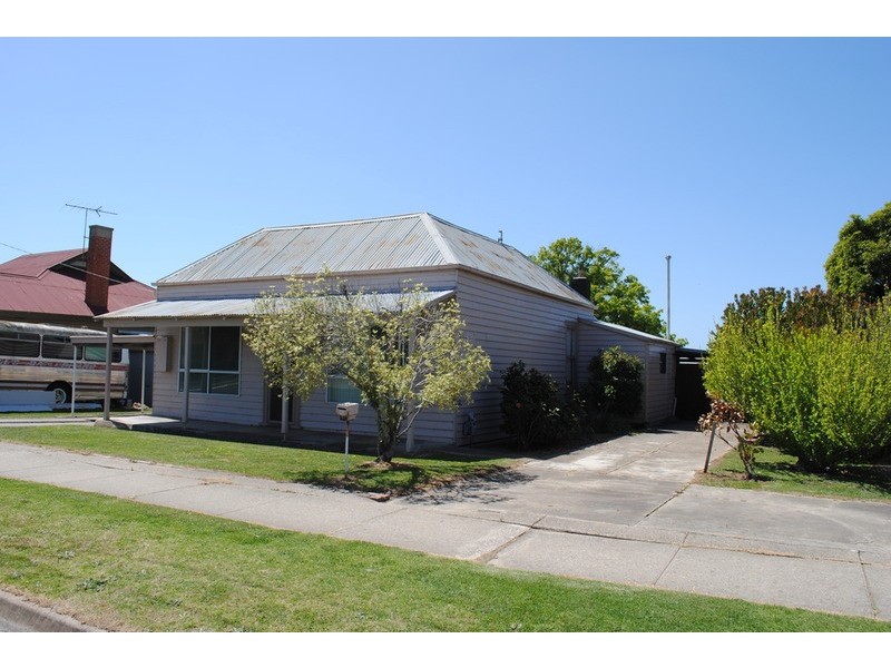 10 Newton Street, Maryborough VIC 3465