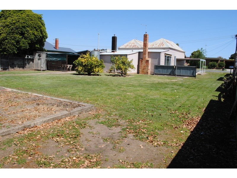10 Newton Street, Maryborough VIC 3465