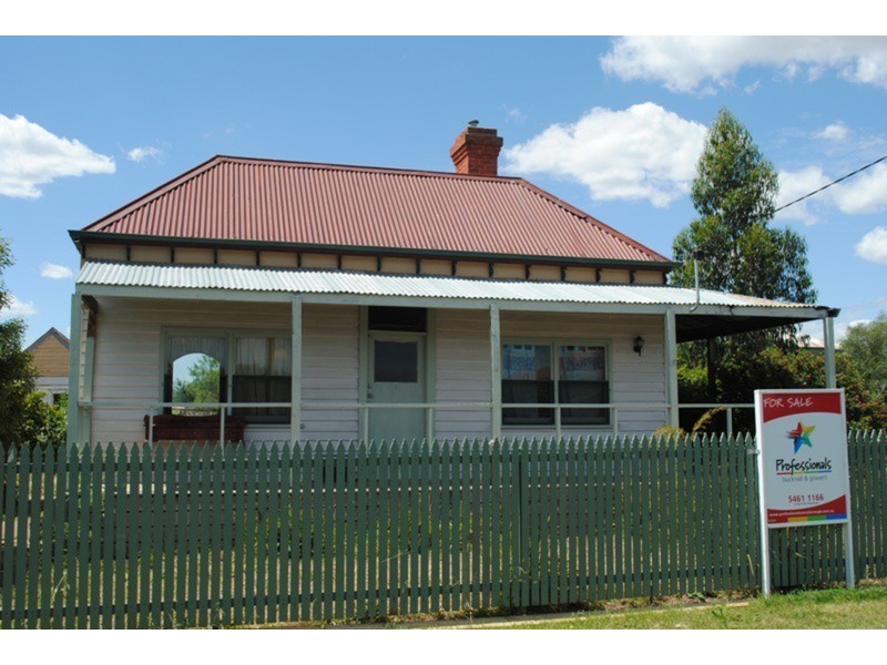 3 Carrick Street, Maryborough VIC 3465