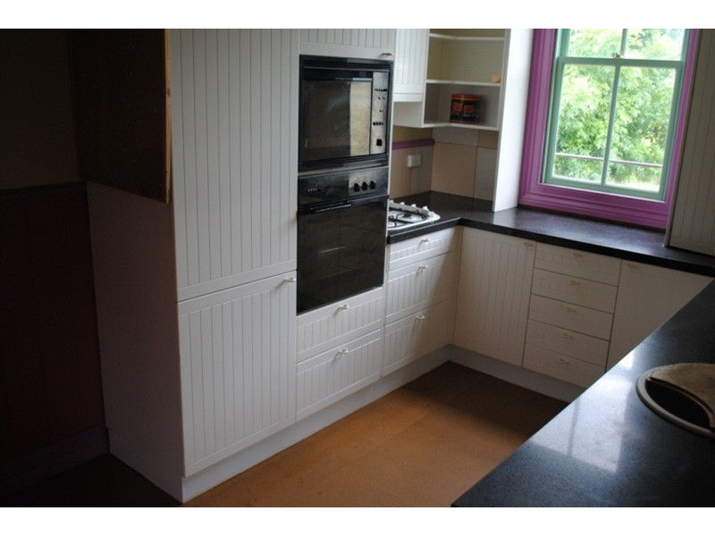 10 Lowenstein Street, Maryborough VIC 3465