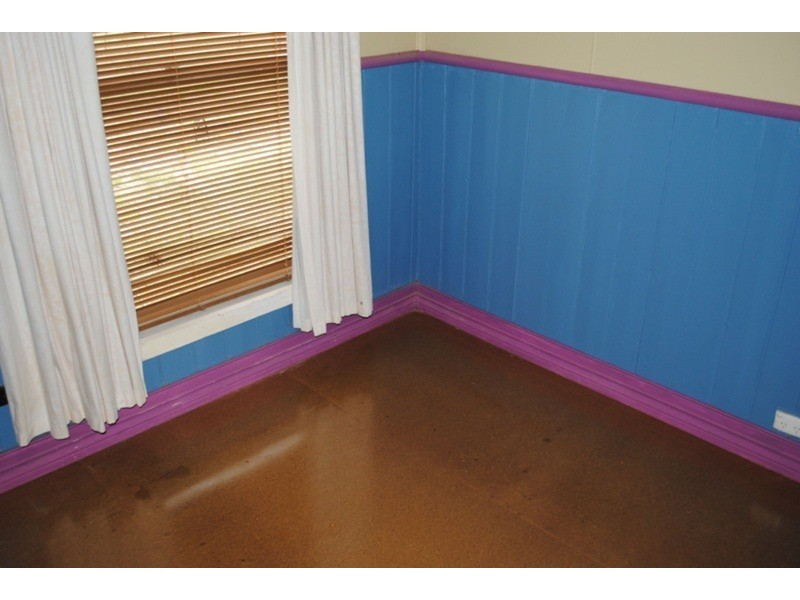 10 Lowenstein Street, Maryborough VIC 3465