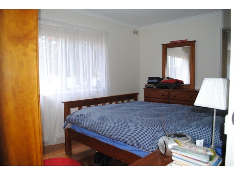 27 Barr Street, Maryborough VIC 3465