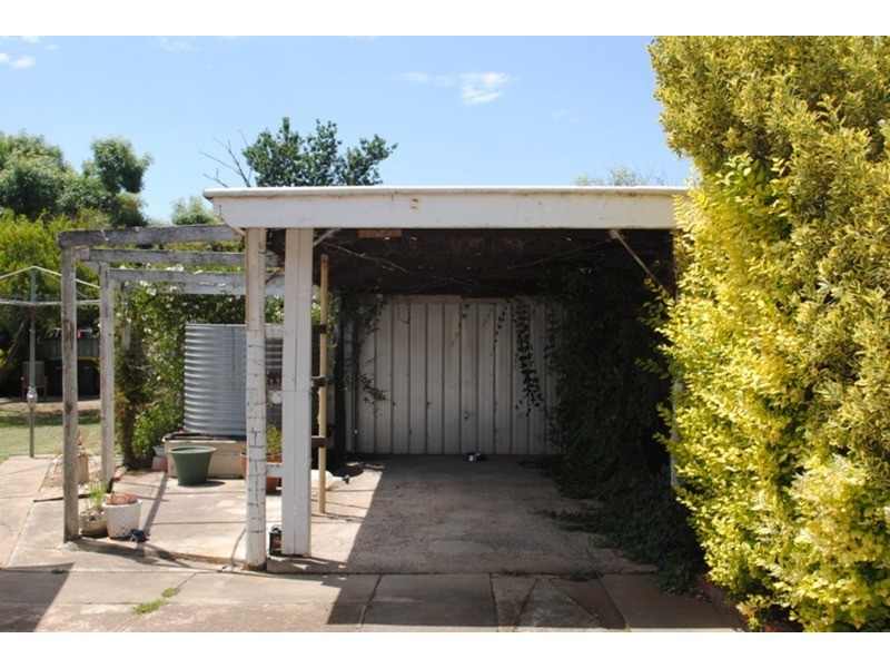 27 Barr Street, Maryborough VIC 3465