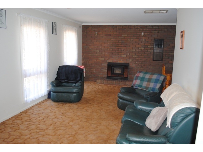 26 Poole Street, Maryborough VIC 3465