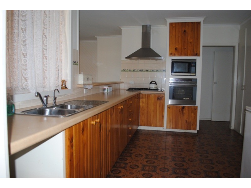 26 Poole Street, Maryborough VIC 3465