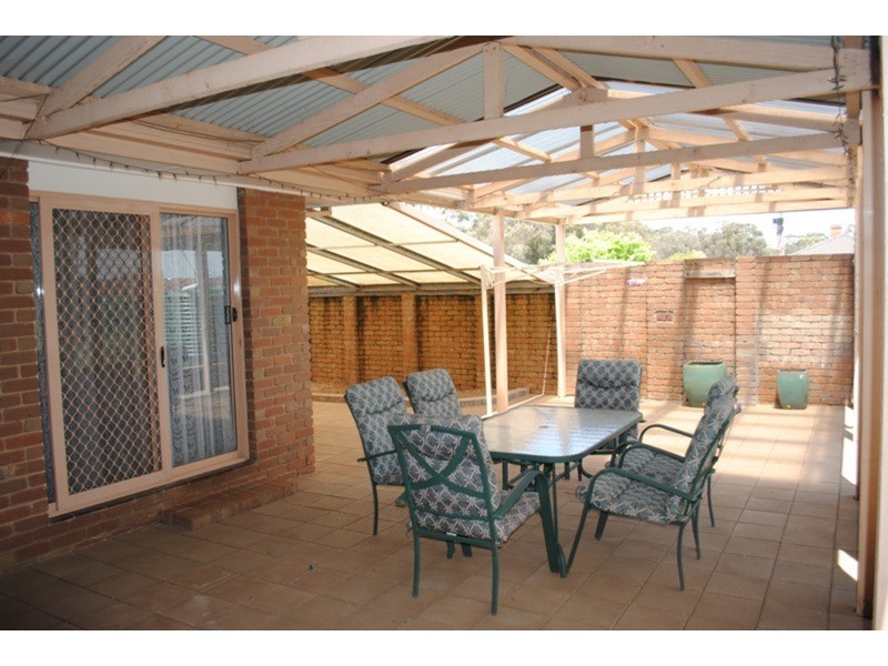 26 Poole Street, Maryborough VIC 3465