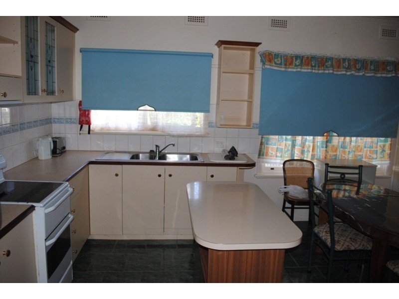 18 Inkerman Street, Maryborough VIC 3465