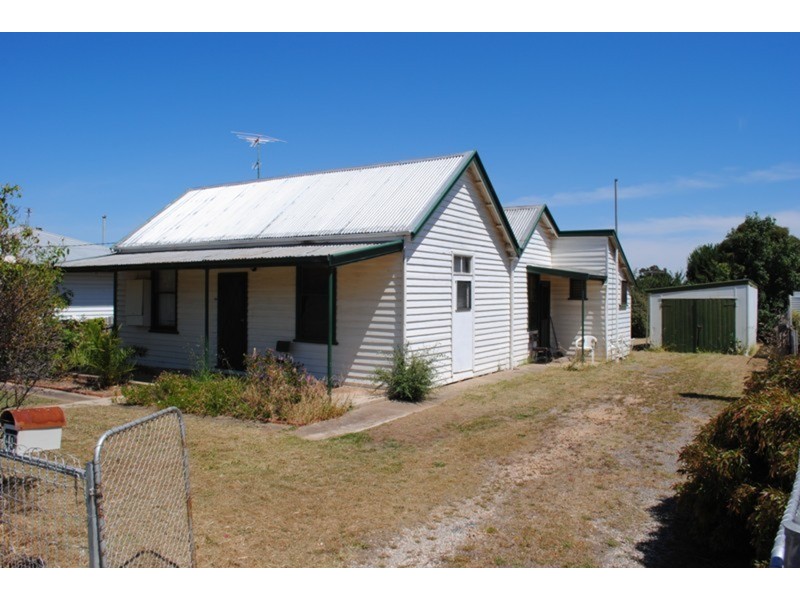 49 Gillies Street, Maryborough VIC 3465