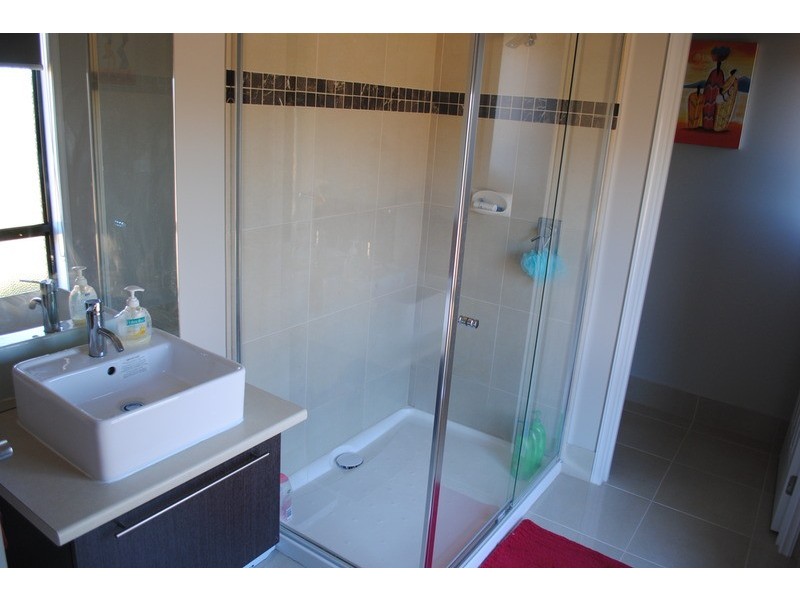 5 Hosken  Street, Maryborough VIC 3465