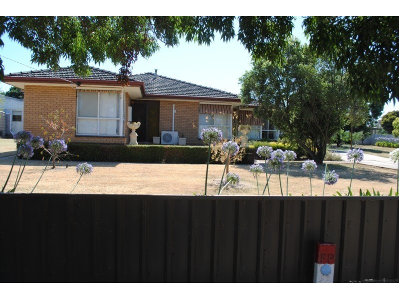 12-14 McCallum Street, Carisbrook VIC 3464